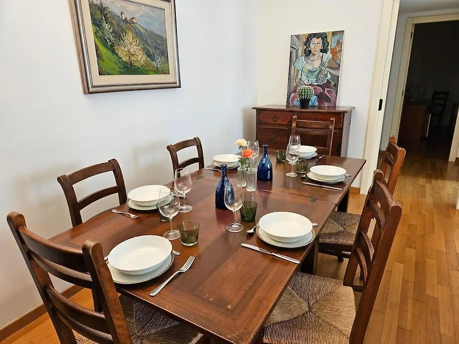 Corso Genova Apartment Urban Living In Milano Italien