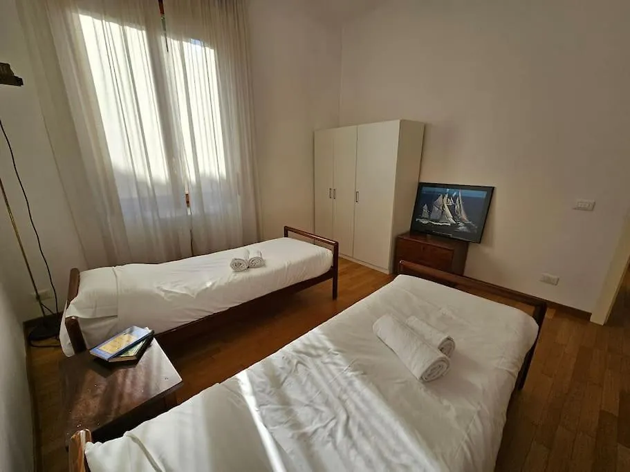 Corso Genova Apartment Urban Living In Milano
